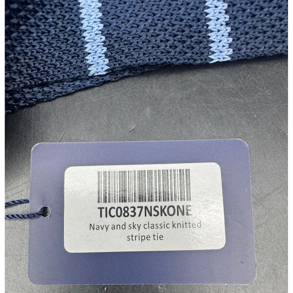 Charles Tyrwhitt Mens Navy Sky Blue Knitted Stripe Silk Tie NEW
